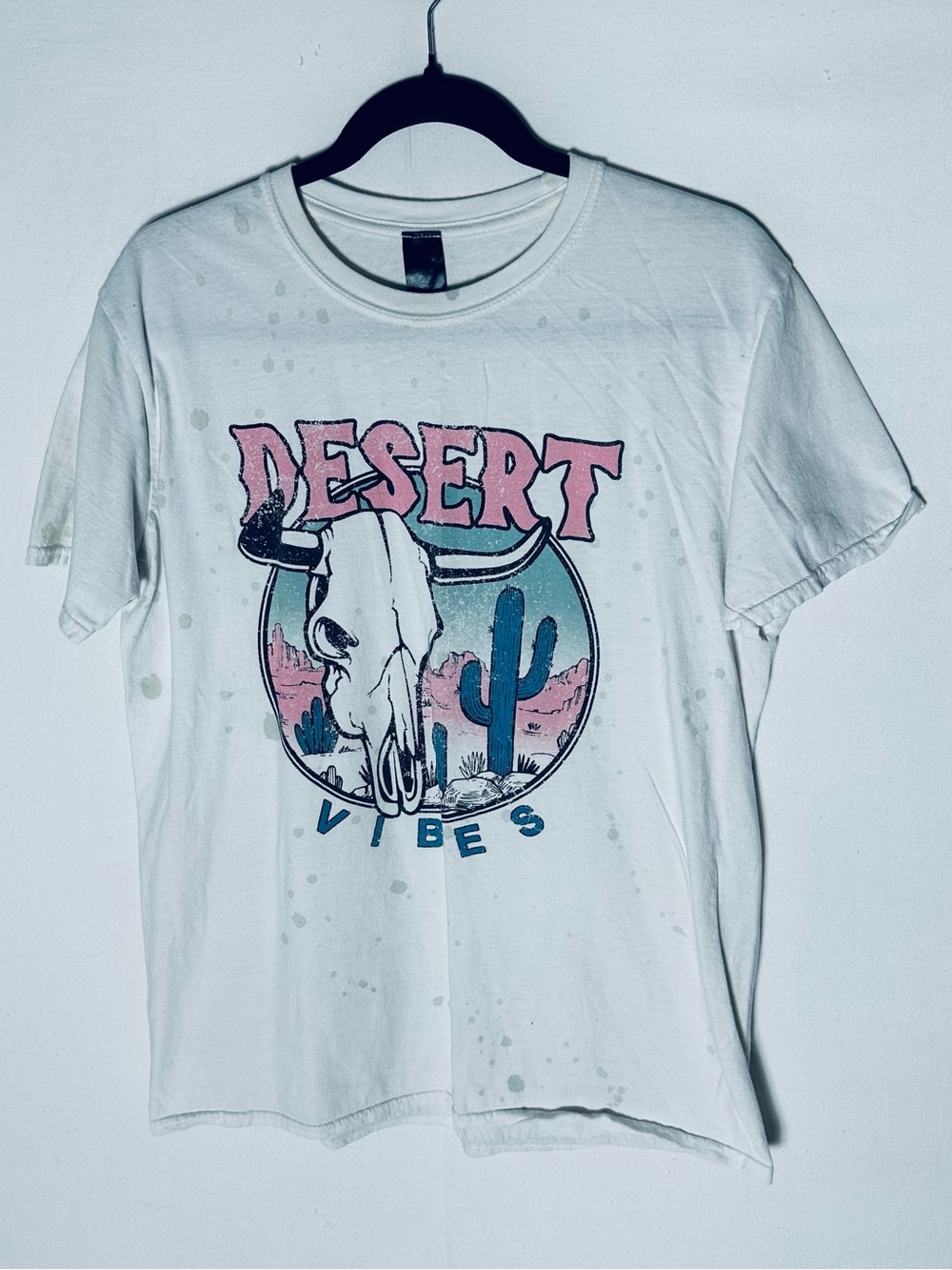 Western Desert Vibes Graphic Tee T Shirt Distressed Bleach Dyed Cow Skull M